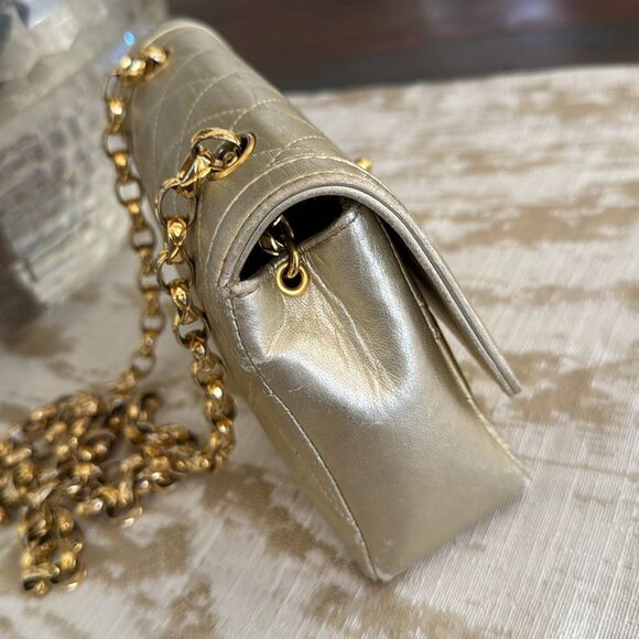 Vintage CHANEL 24k Gold Mini Flap Bag - Picture 7 of 9